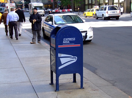 USPS Mailbox Image Via Wikimedia