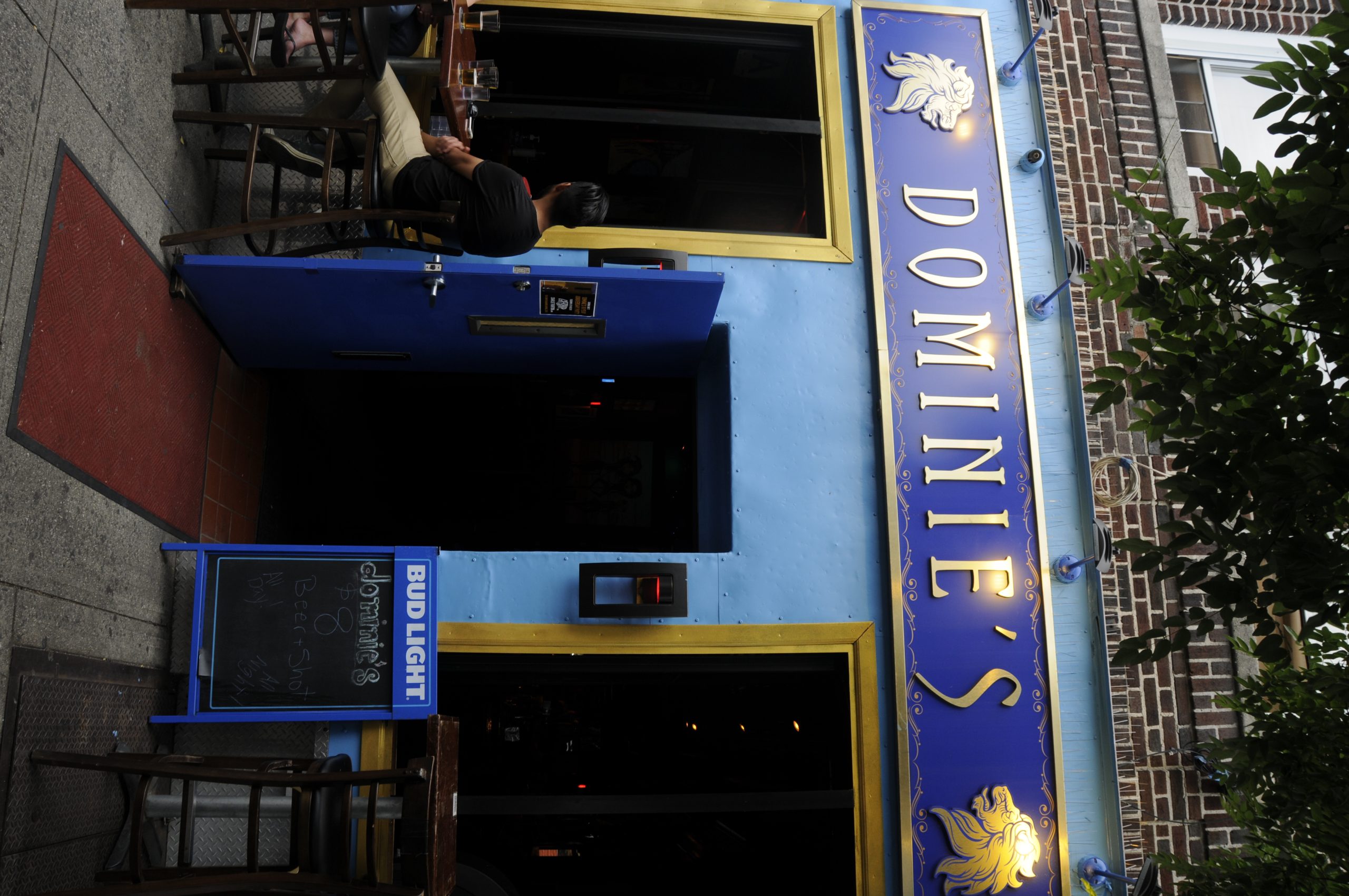 8 Best Dive Bars In Astoria And Long Island City   Dominies Astoria 1 Scaled 