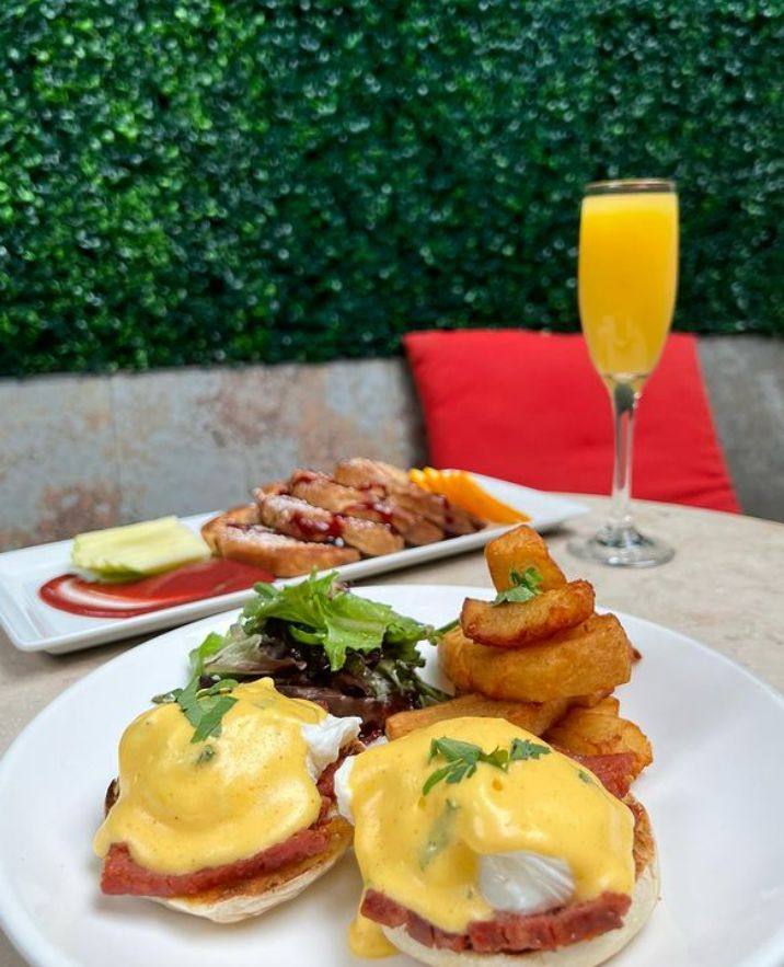 FireShot Pro Webpage Screenshot 1657 Mimoza Astoria astoria • Instagram photos and videos www.instagram.com