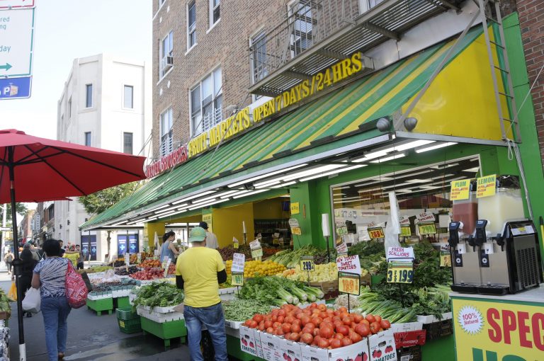 Where To Find The Best Fresh Produce Markets In Astoria