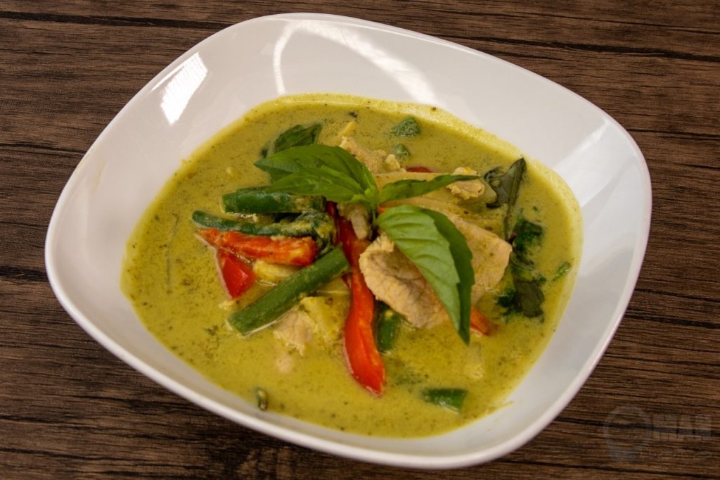 GREEN CURRY CHICKEN 1