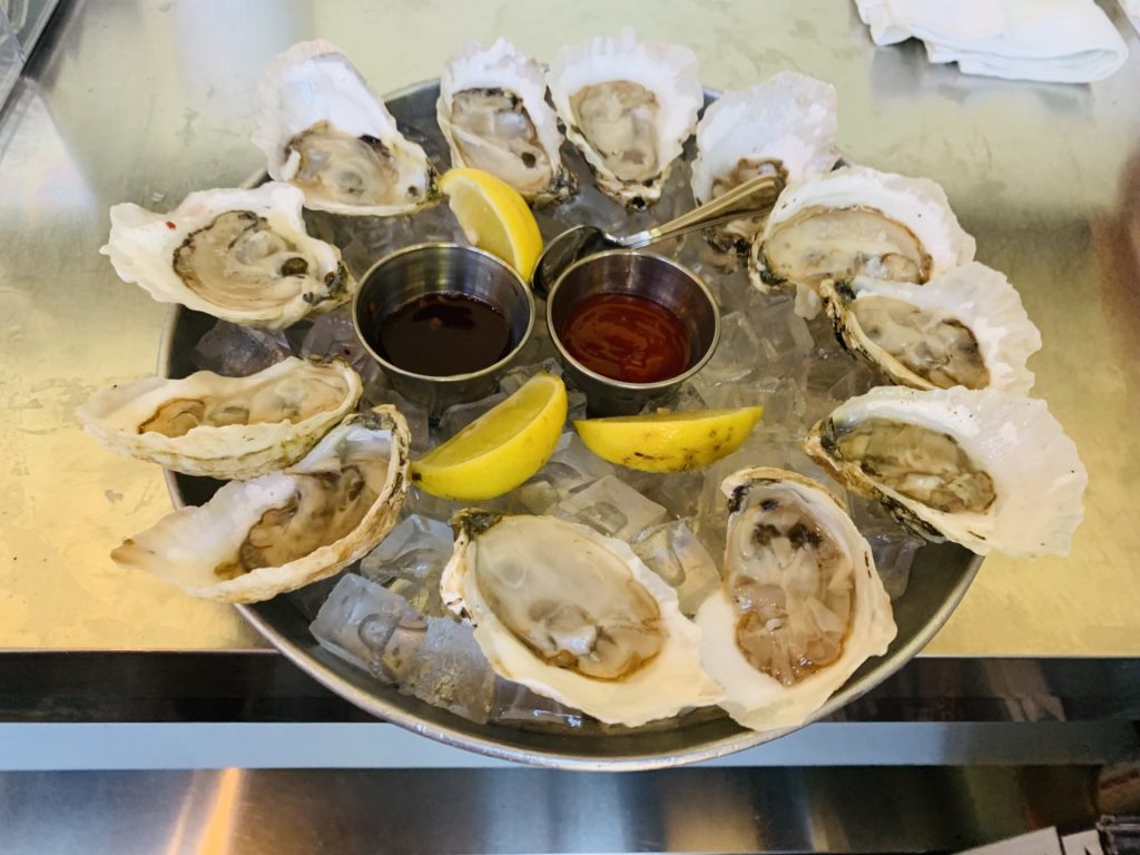 8 raw oysters 1