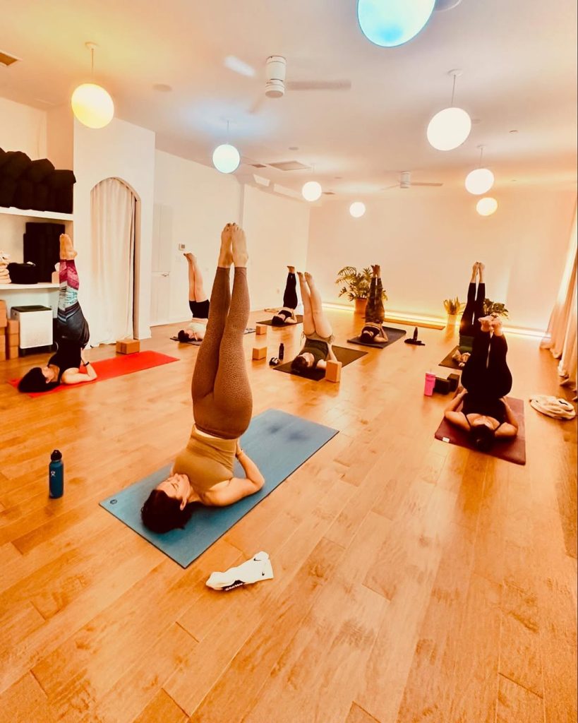 3 Astoria Yoga