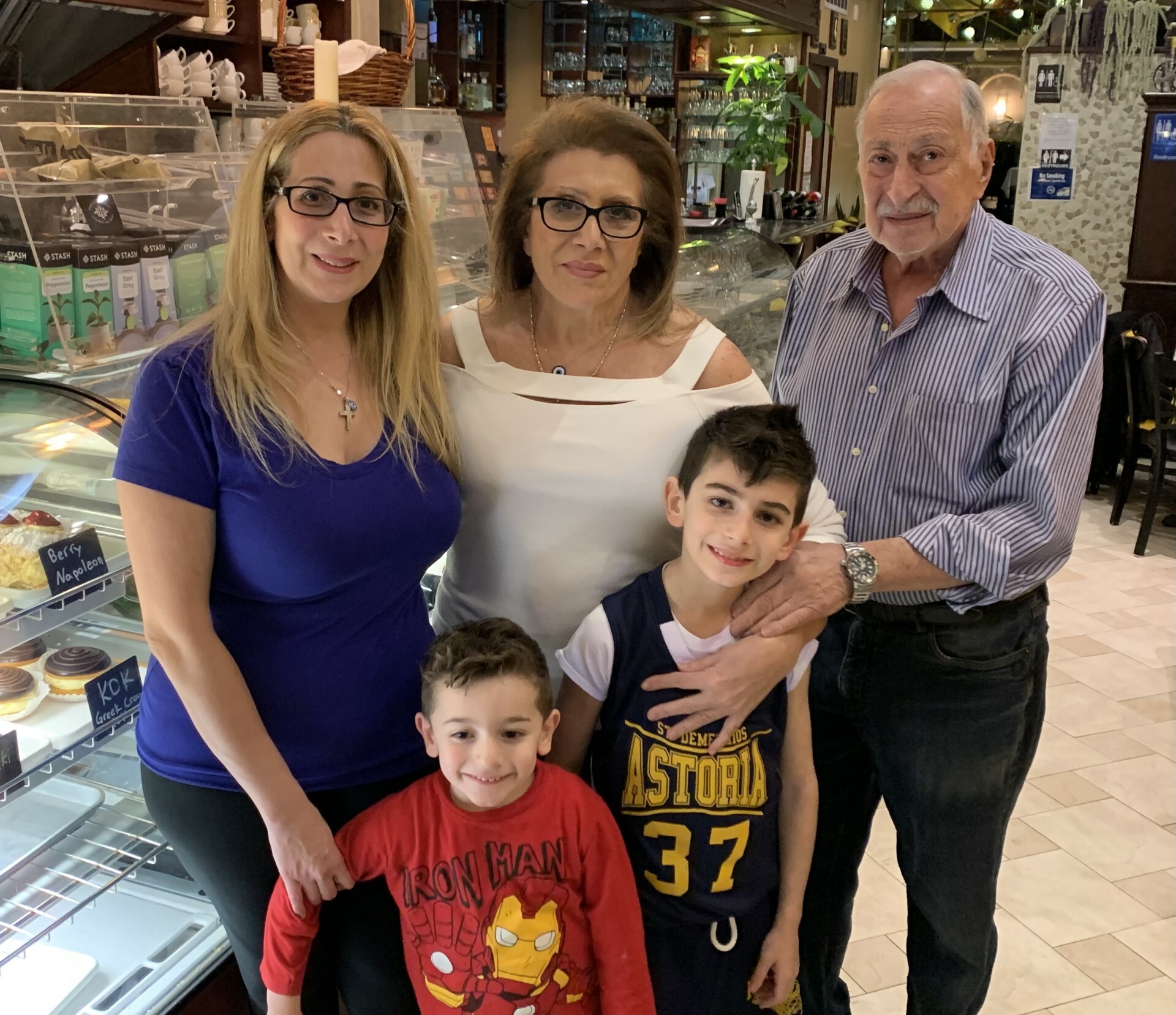 6 vgc Sakalis family 1