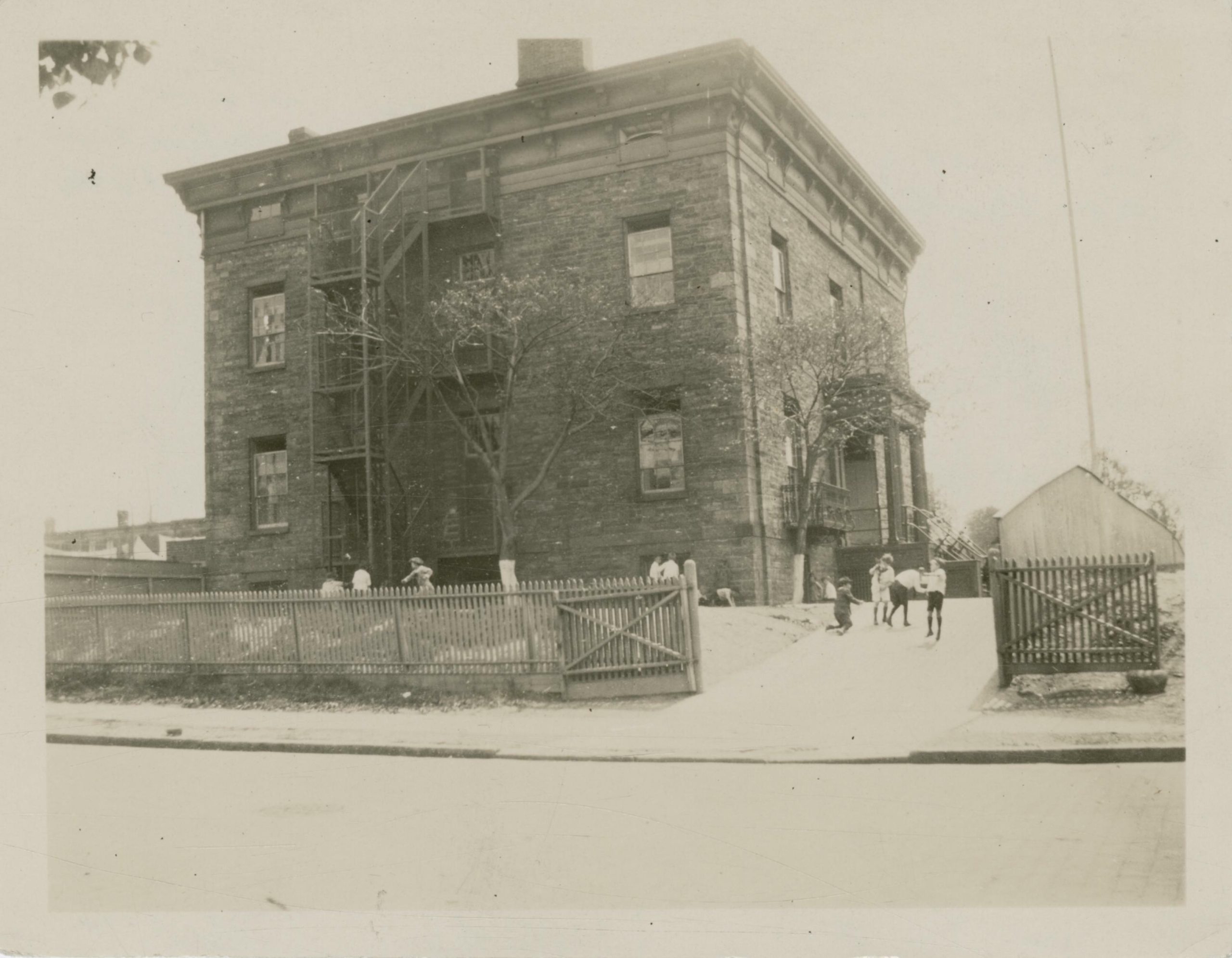 Give_Me_Astoria_image_73967