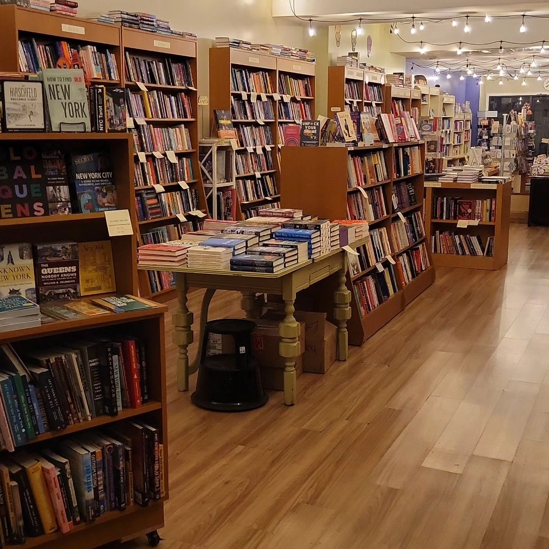 7. Astoria Bookshop