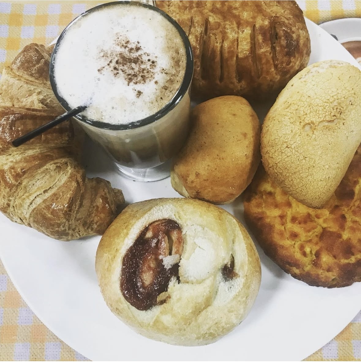 1. Gata Golosa pastries and iced coffee
