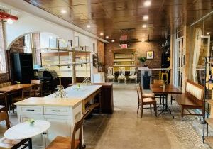 1 chateau cafe seating
