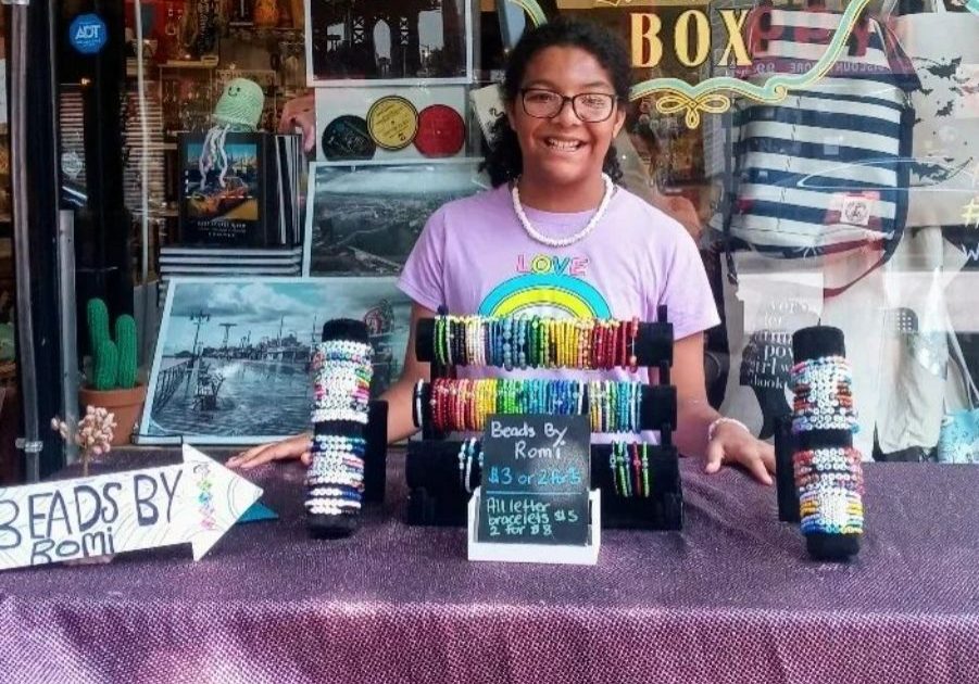 Give_Me_Astoria_image_70339