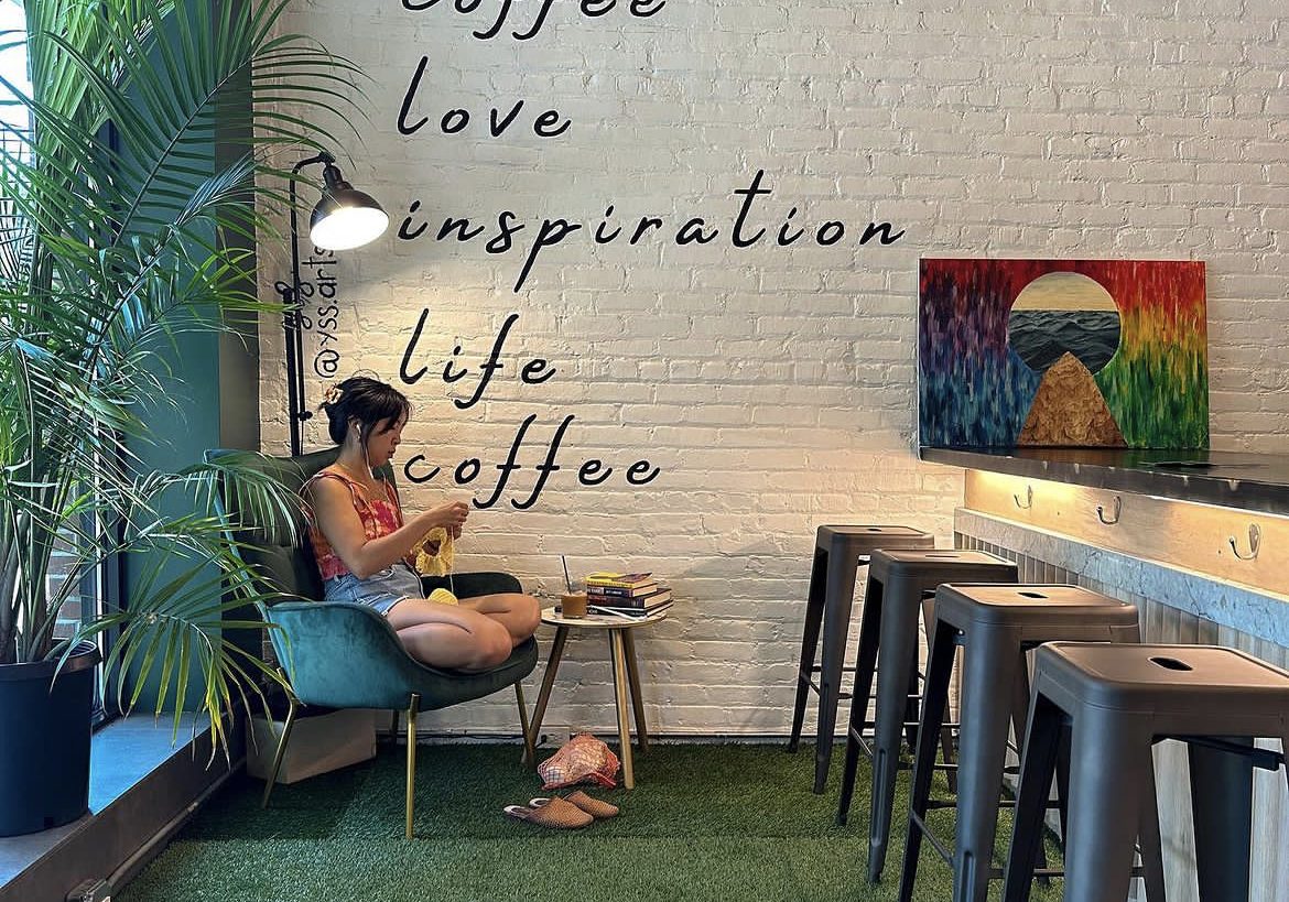 Give_Me_Astoria_image_71968