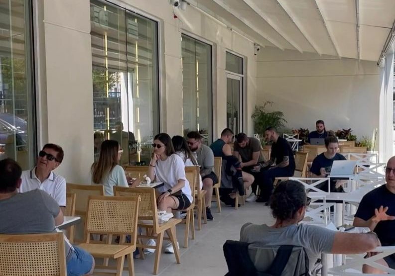 Give_Me_Astoria_image_72950