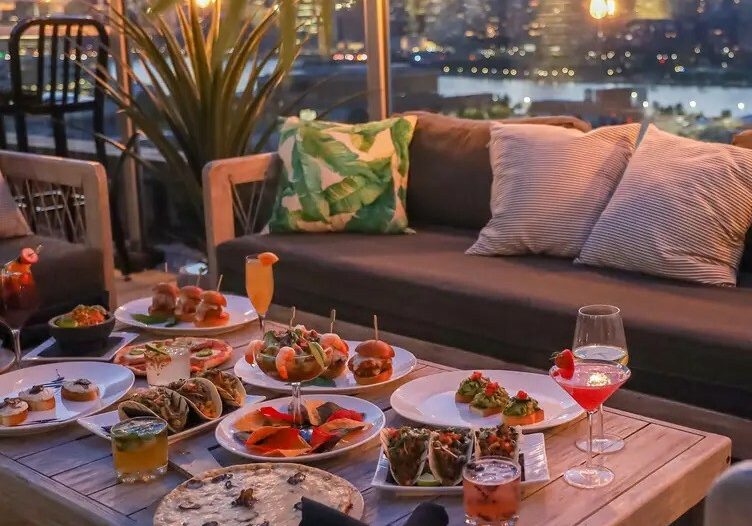 Give_Me_Astoria_image_73012