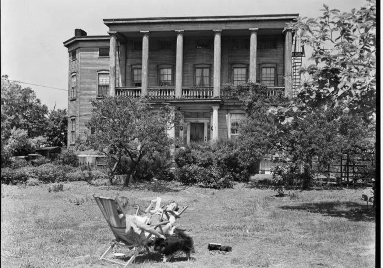 Give_Me_Astoria_image_73085