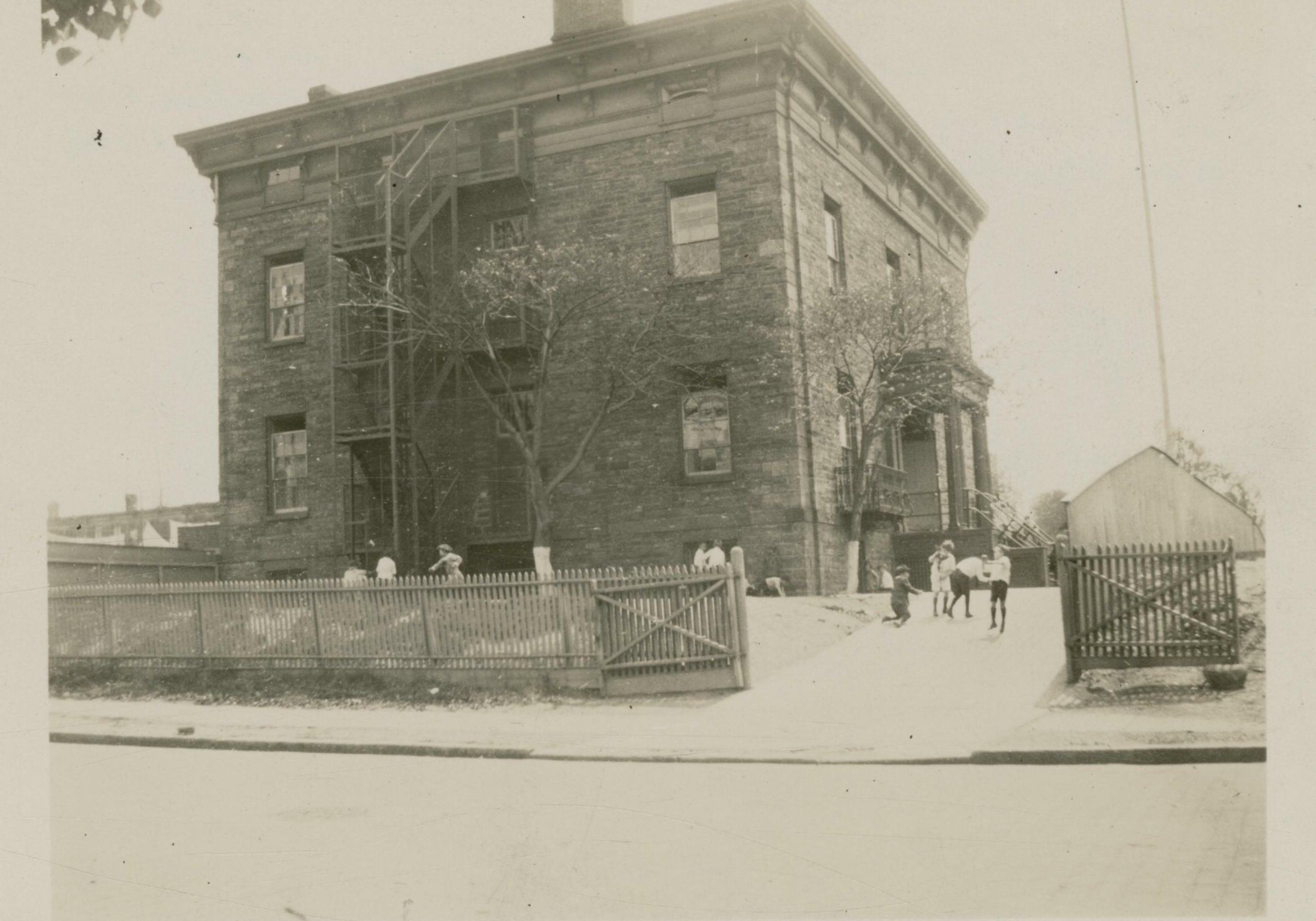 Give_Me_Astoria_image_73967