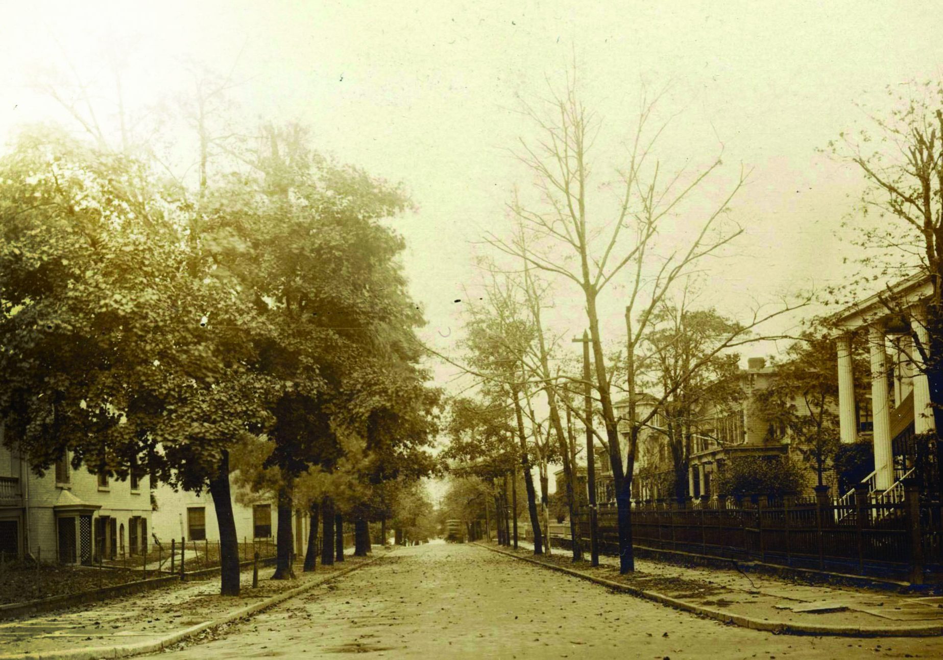 old-astoria-village-street-pano